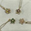 35acaf73-f646-48a6-be1f-f6ba04a05f38 collar flor de rapunzel Giratorios