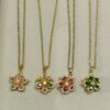 7e41026b-cf05-40d7-b485-1d7ab141422d collar flor de rapunzel Giratorios