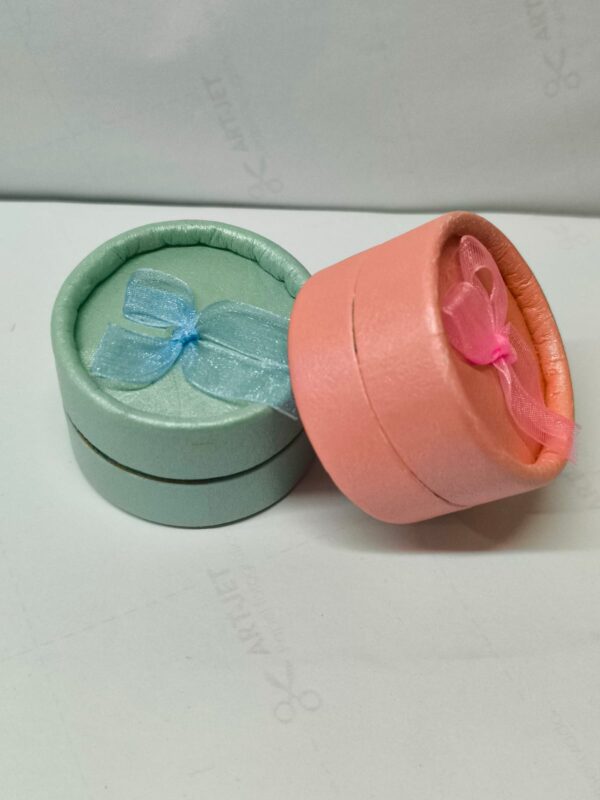 WhatsApp Image 2026-07-22 at 02.27.50 estuche de anillos verde o rosa