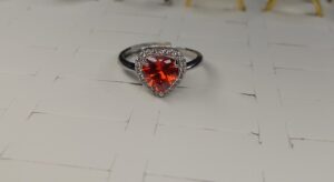 anillo corazón