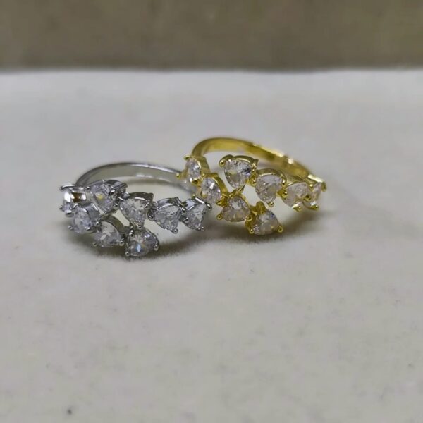 anillo strass de corazones
