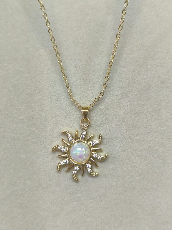 Collar Sol de Rapunzel dorado