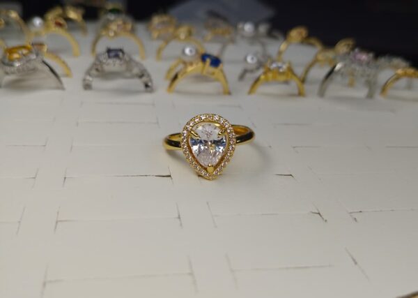 anillo gota Dorado