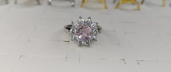 f821174d-ed10-4b9e-87f4-1311d6e0f7fc anillo flor