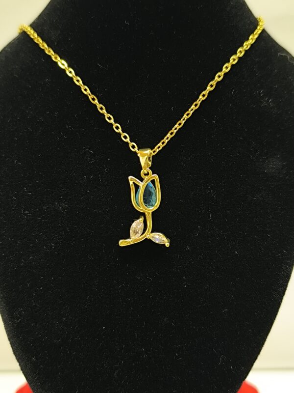 Collar tulipán turquesa