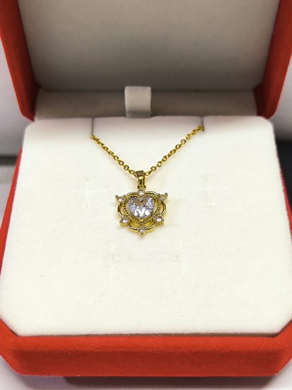 Collar corazón strass ✨