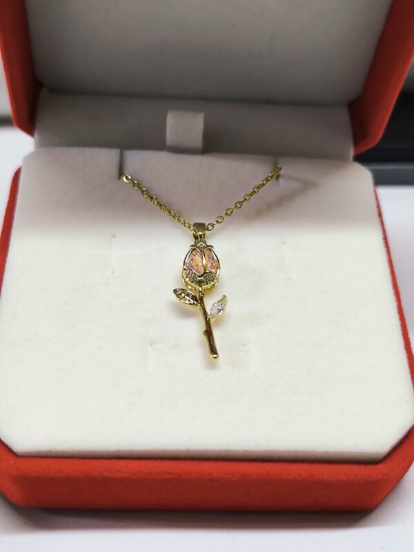 Collar tulipán 🌷 rosa cristal