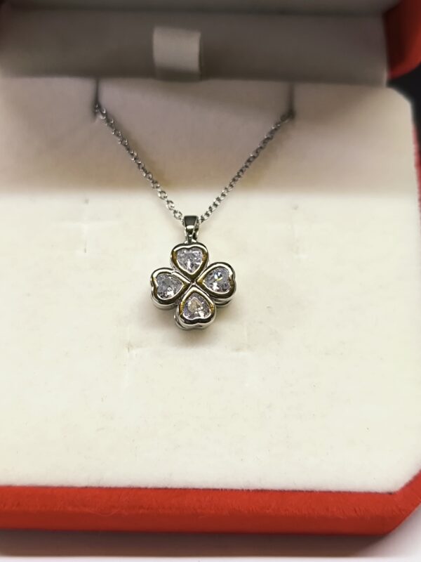 Collar giratorio trébol 🍀
