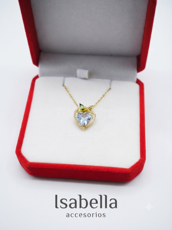 1786203327443 collar manzana cristal