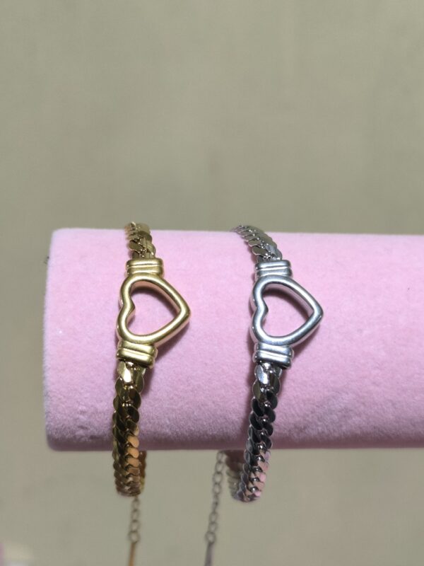 IMG-20260826-WA0017 pulseras cadena ancha